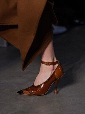 Burberry AW19 Runway Evan 105 Malt Brown, Black & Tan Plex Heels